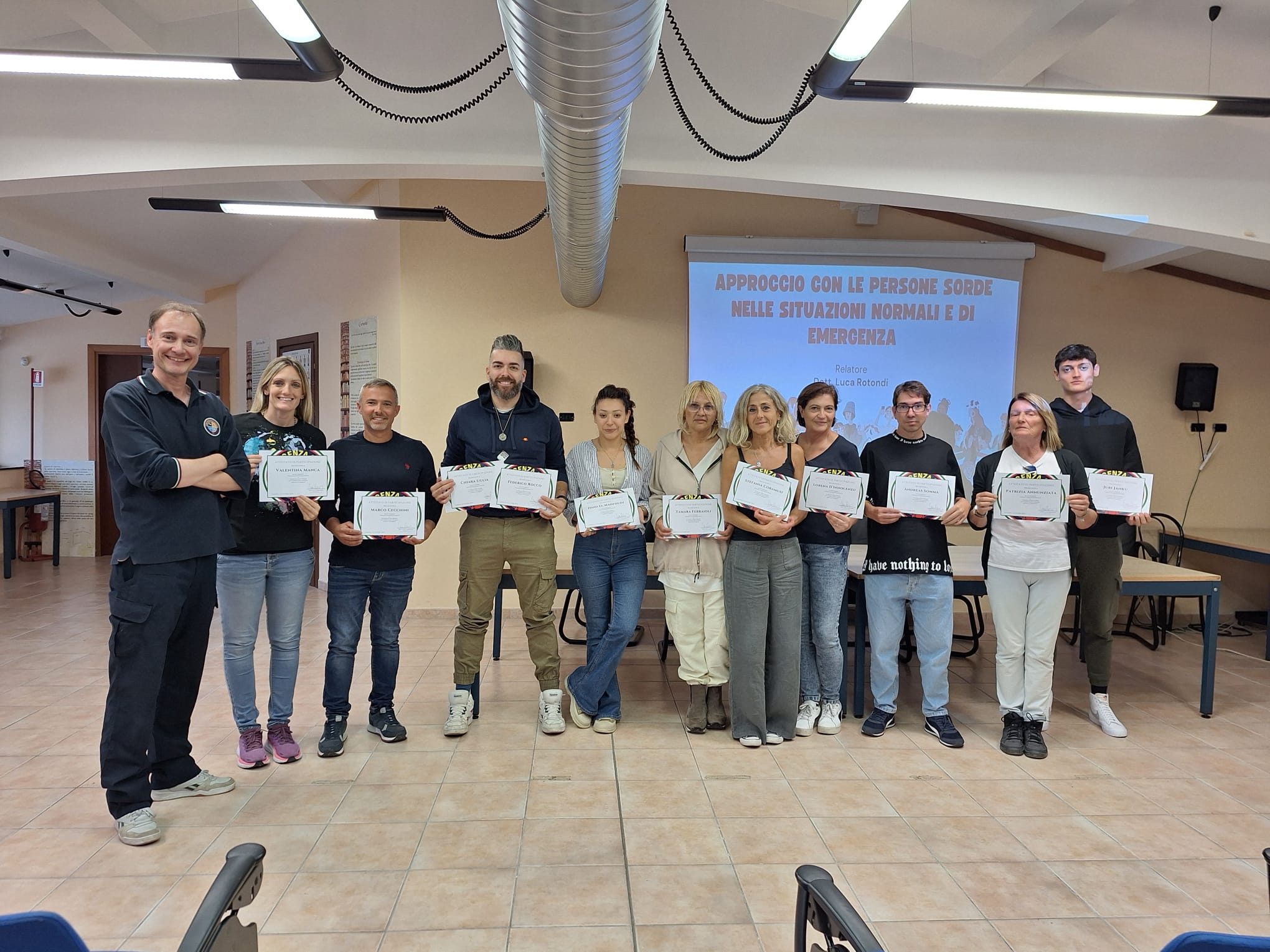 “In reciproco ascolto: interagire con il cittadino sordo in situazione ordinaria e di emergenza”, concluso con successo il primo seminario formativo a Ladispoli