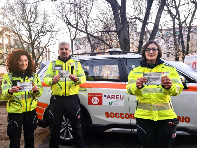 Lombardia LIS sale in ambulanza con AREU: il servizio di video-interpretariato in lingua dei segni italiana che abbatte le barriere di comunicazione per i cittadini sordi